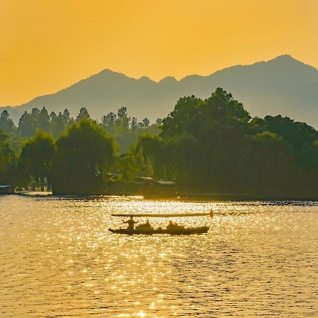 Nost Algia S Hotel In The West Lake Scenic Area-,Lingyin Temple, Leifeng Tower, Children'S Playground, Free Night Snack, Free Laundry, English Communication Well, Free Travel Advice Hangzhou Exteriör bild