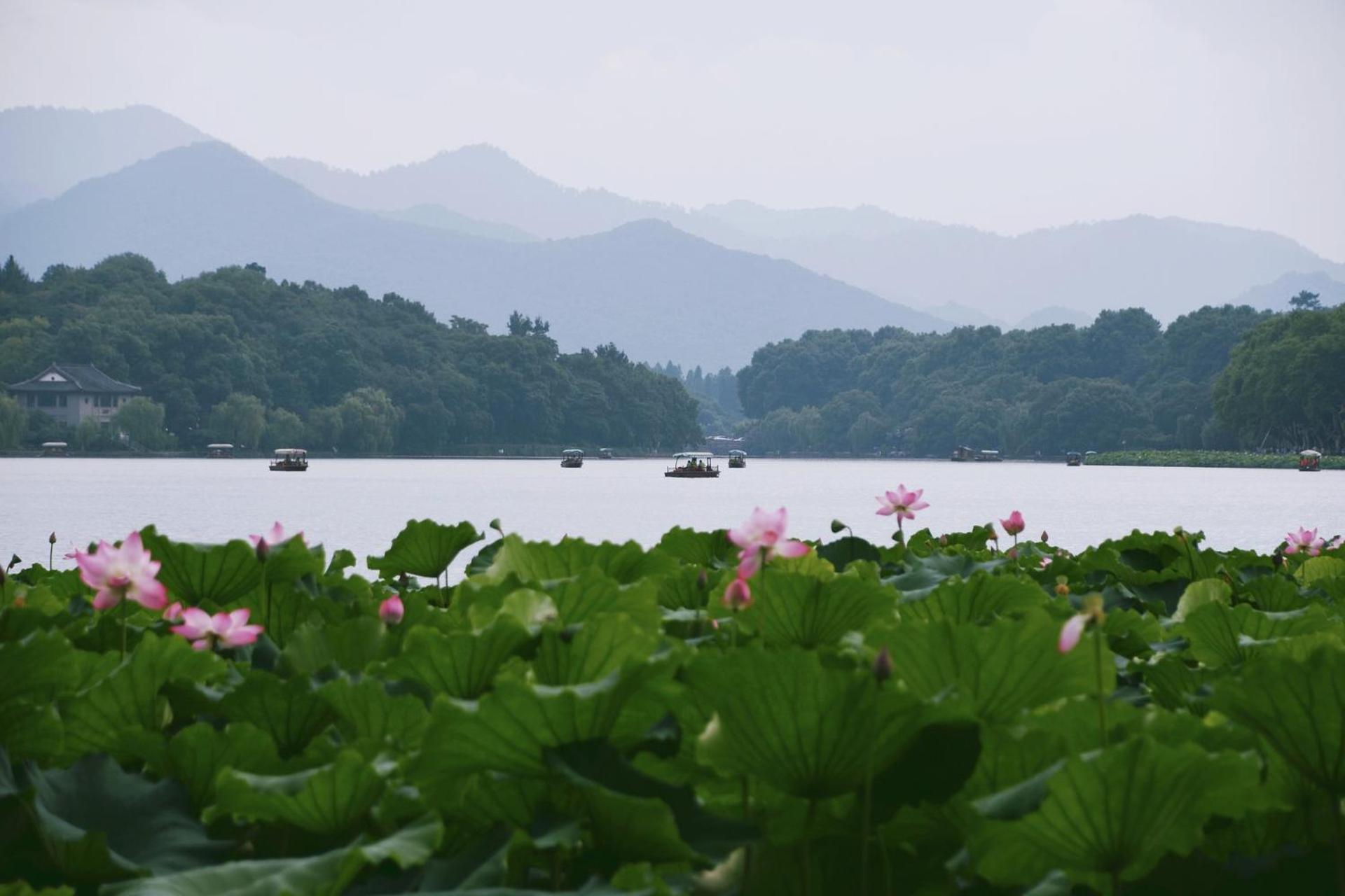 Nost Algia S Hotel In The West Lake Scenic Area-,Lingyin Temple, Leifeng Tower, Children'S Playground, Free Night Snack, Free Laundry, English Communication Well, Free Travel Advice Hangzhou Exteriör bild